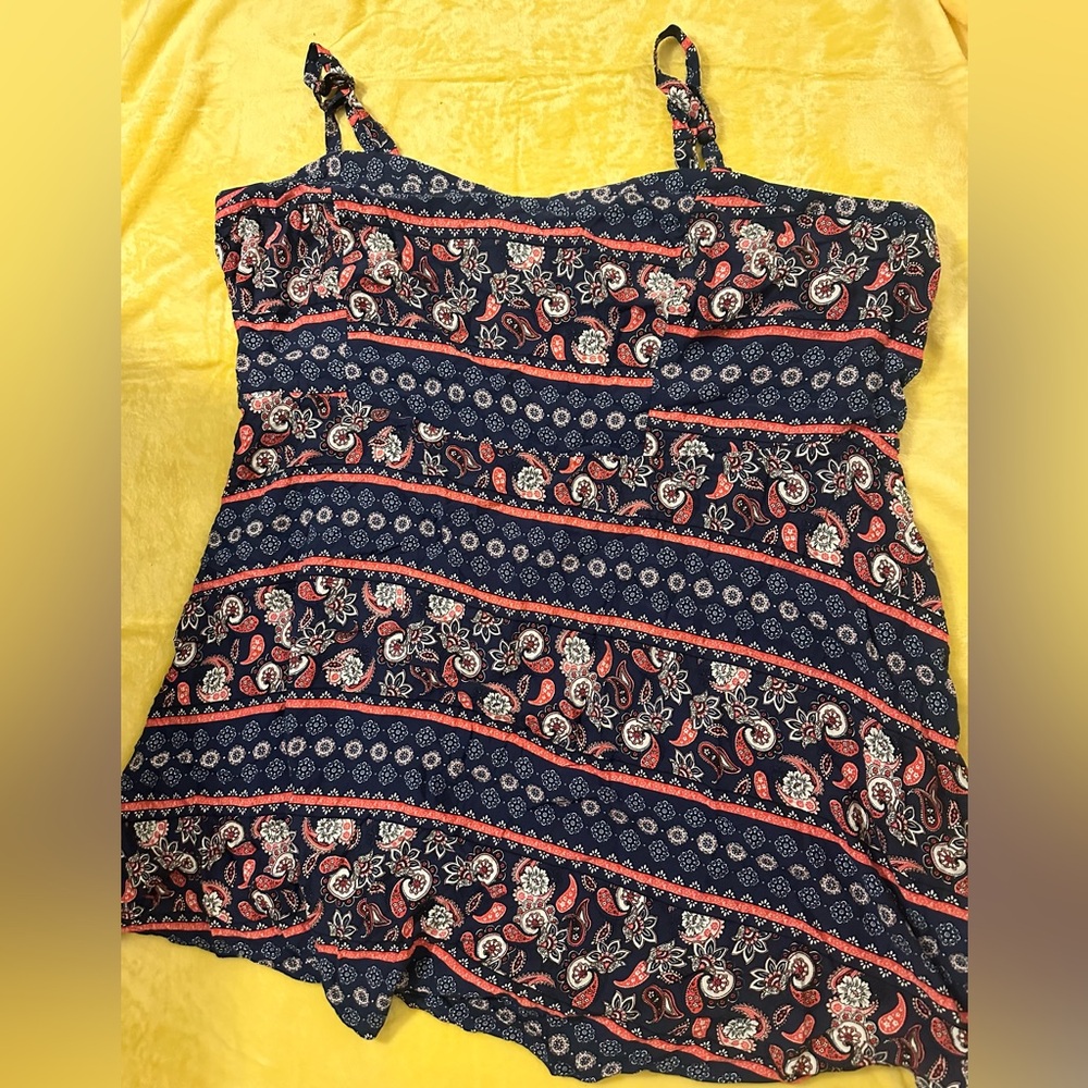 Size 6 Torrid dress New with tags